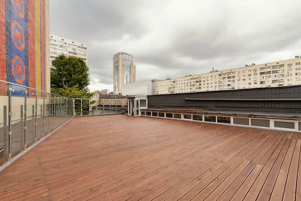 Podłoga drewniana na balkon